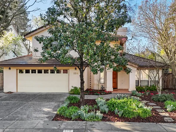 2216 Bryce Ln, Davis, CA 95616