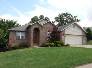 3210 Amberwood St, Springdale, AR 72762