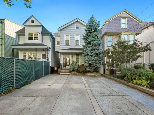 87 Sherman Place image 2 of 37