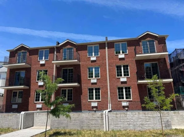 19628 91st Ave Floor 2, Hollis, NY 11423