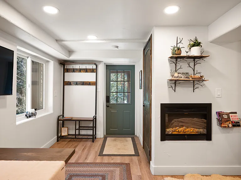 Private entrance, walk out lower level of custom built cabin