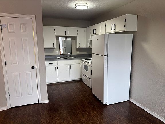 4th image of 323 S 12th St APT G