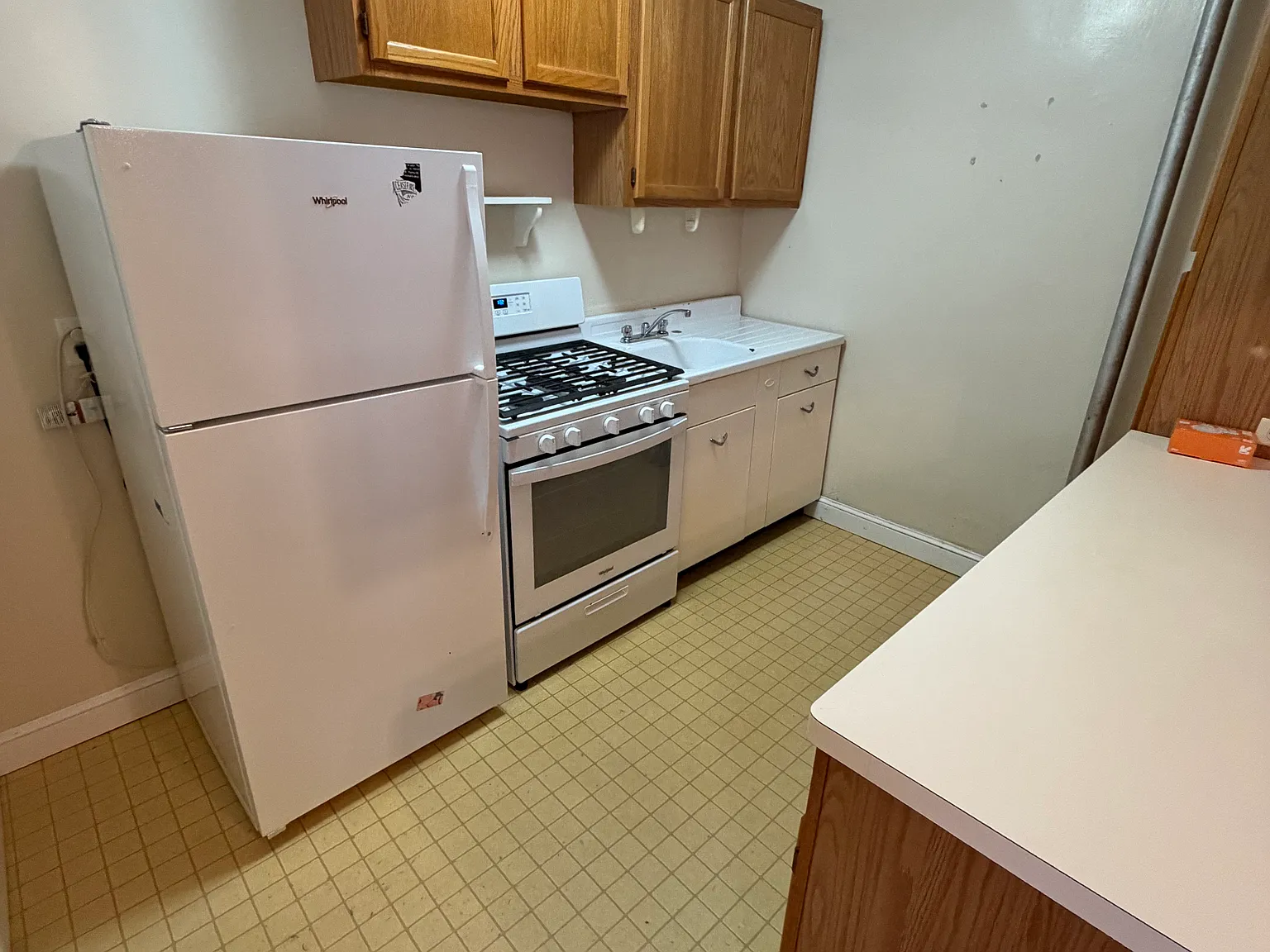 1 bed, 640 sqft, $1,200 — Photo 3