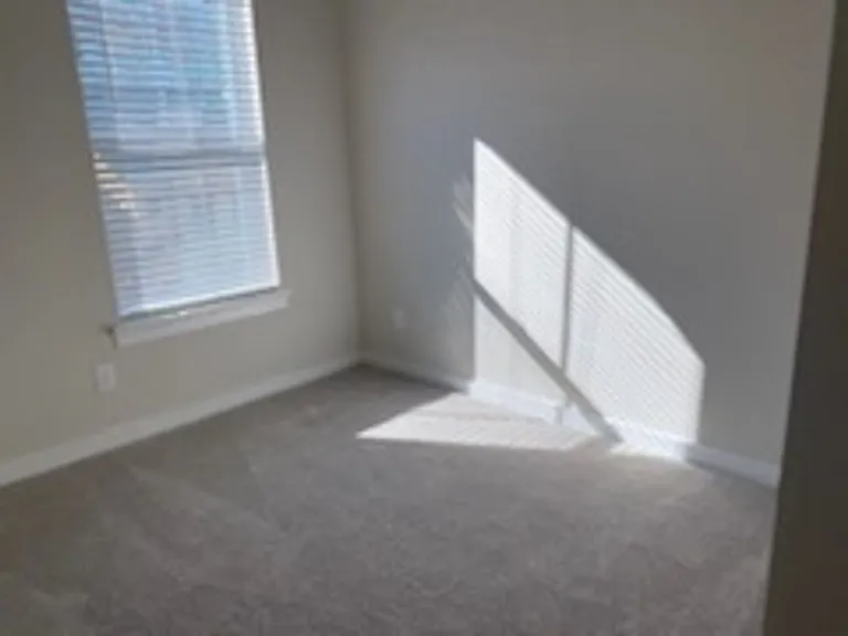 840 Kenway Ave — Photo 14