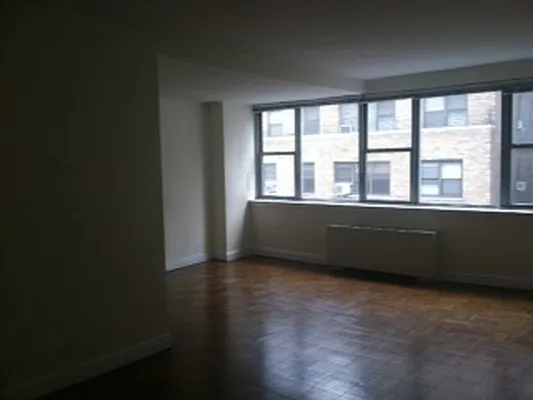 Rented by null | media 18