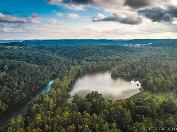 21805 Torrent Dr, Devils Elbow, MO 65457