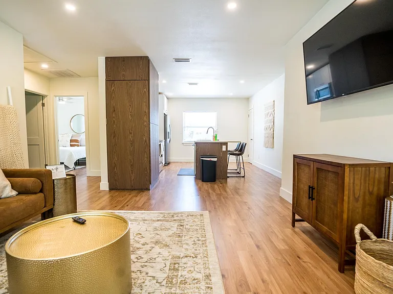 2160 Riverside Ave #3 — Photo 10