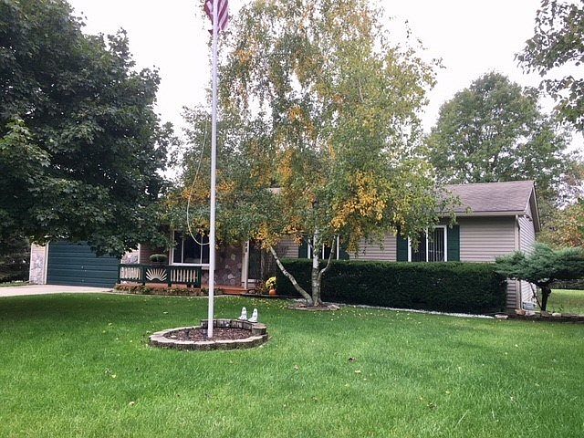 1st image of 1088 Red Barn Dr