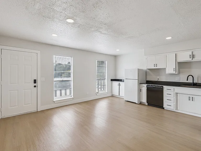 1209 Roosevelt St #2 — Photo 12