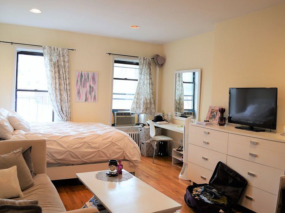 1st image of 324 E 6th St APT 15
