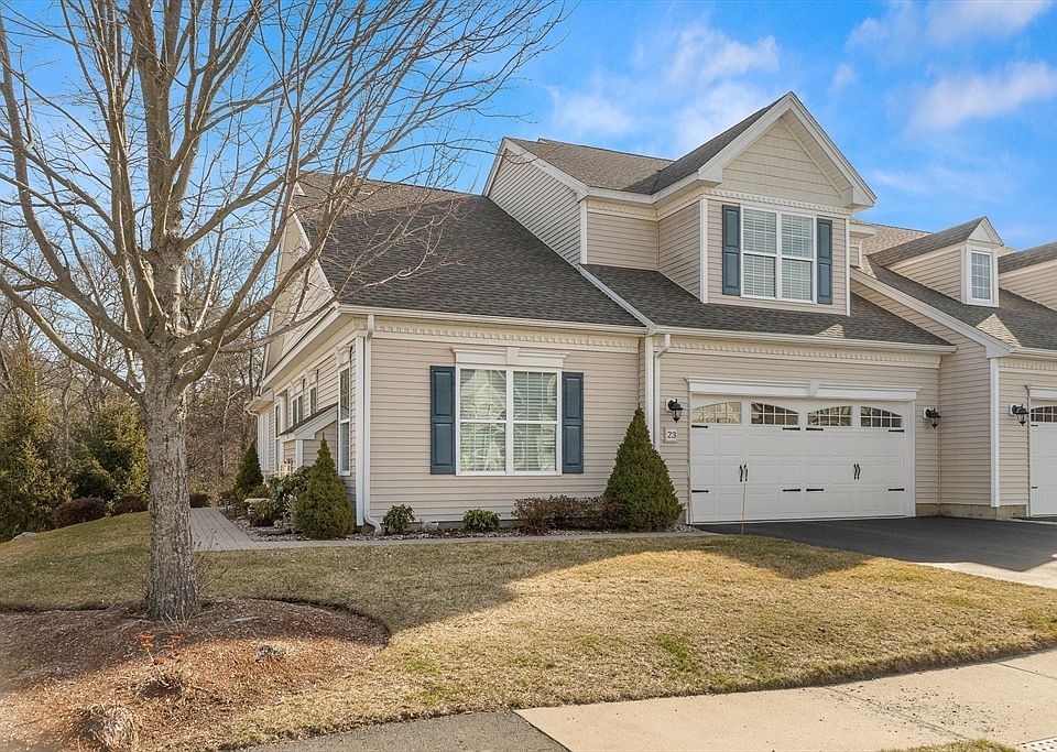 1st image of 23 Herrick Dr Unit 23