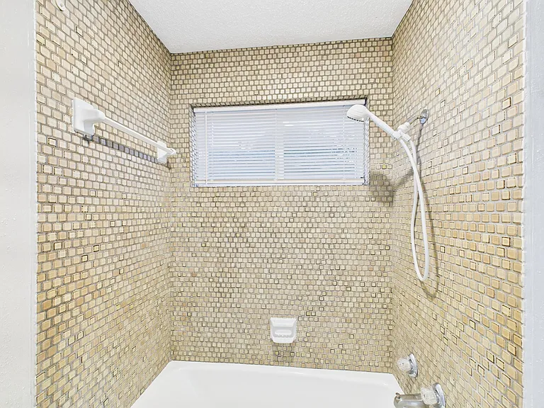 7610 Hopewell Ln — Photo 19