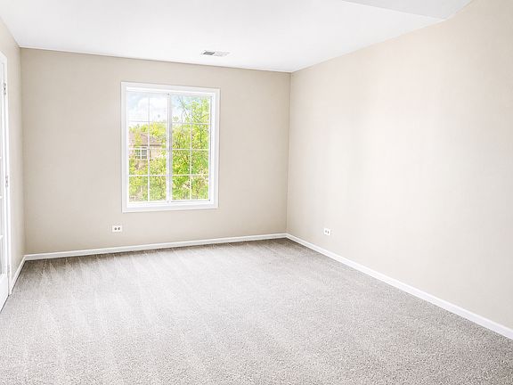 4th image of 1721 Chesapeake Ln