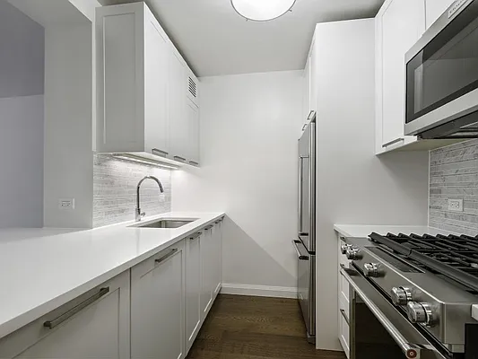 Rented by Sotheby's International Realty | media 29