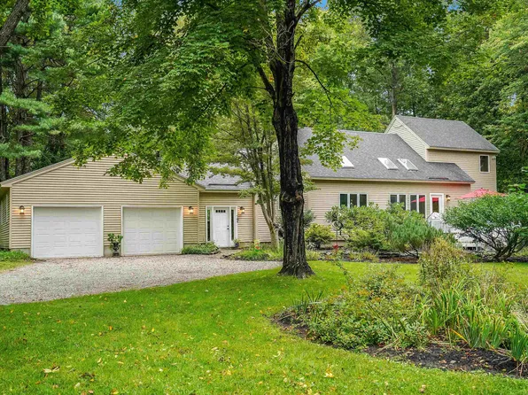 42 Coach Lane, Hampton Falls, NH 03844