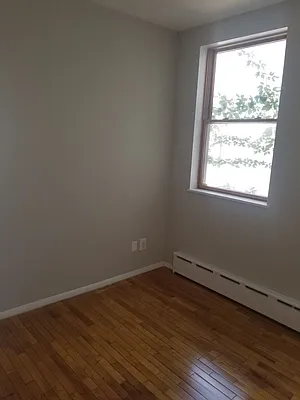 Rented by MNS | media 10