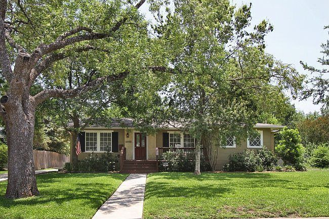 1st image of 308 Harmon Dr