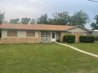 1705 Carpenter St, Bridgeport, TX 76426