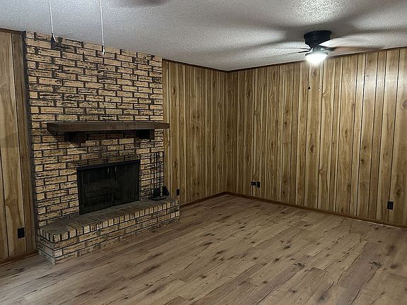 Den