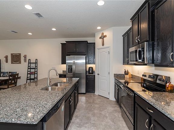 3rd image of 341 Misty Grove Ln