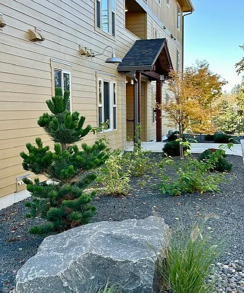 Latitude 46 Apartments — Photo 4