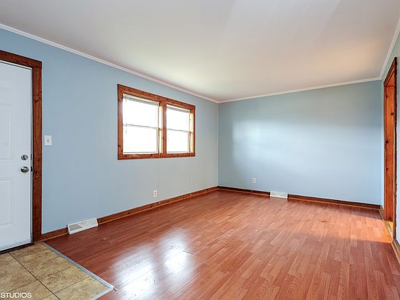 2nd image of 1311 S Elmwood Ave