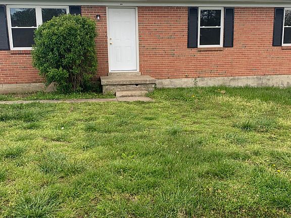 3rd image of 526 Foxwood Dr