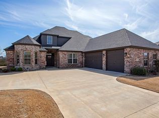 1401 SW Hayfield Ave, Bentonville, AR 72713