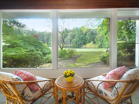 4th image of 308 Musterfield Rd