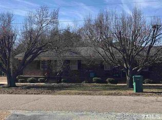 414 S Orange St, Coats, NC 27521