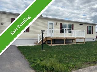 92 Fox Cir, Lockport, NY 14094