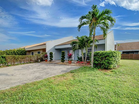 4th image of 5692 Kimberton Way
