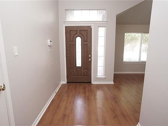 3rd image of 110 Kerley Dr