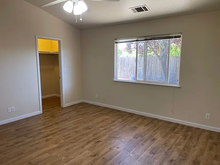 143 Goldenwest Ct — Photo 22