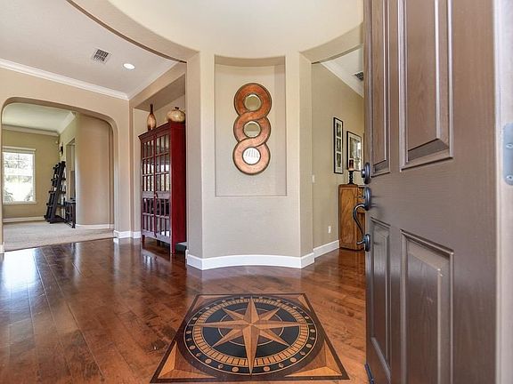 4th image of 2040 Petruchio Way