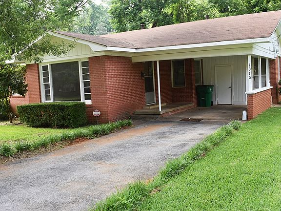 3rd image of 1010 E Angelina St