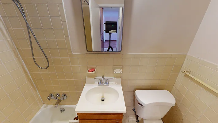 Sold by NYC Realty Brokers LLC | media 29