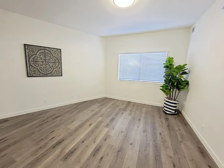 The Flats At Studio City - Darbyridge, Lp — Photo 14