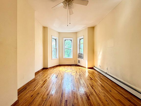 2nd image of 1340 Jefferson Ave #2