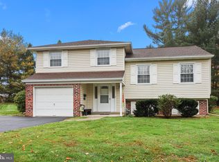 1004 Marshall Dr, Warminster, PA 18974