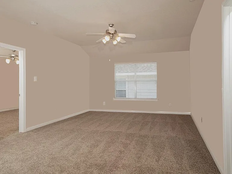 47 N Spinning Wheel Cir — Photo 20