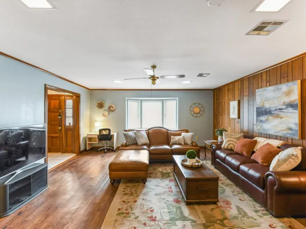 (undisclosed Address), Metairie, LA 70001