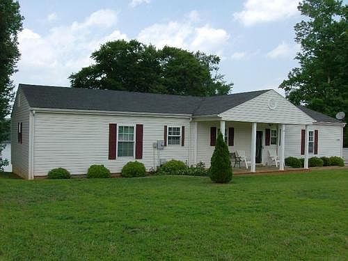 1st image of 749 Bluewater Dr