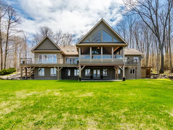 20 Nippissing Ridge Rd, Tiny, ON L9M 0T8
