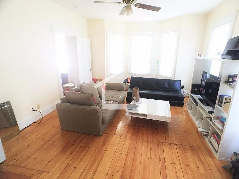 2nd image of 608 Cambridge St #Rm3
