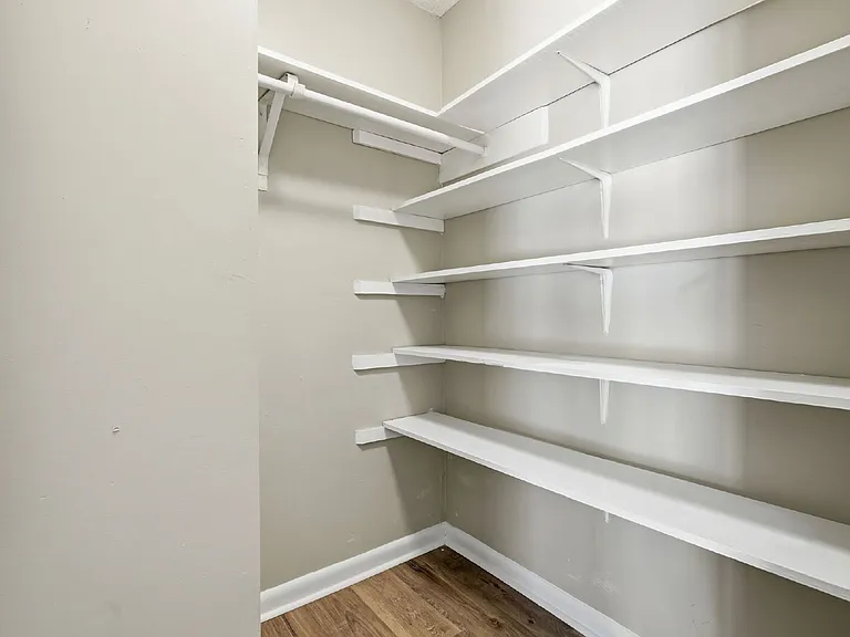 1902 Paisley Ave — Photo 22