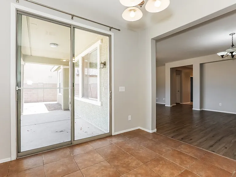 3258 E Ivanhoe St — Photo 6