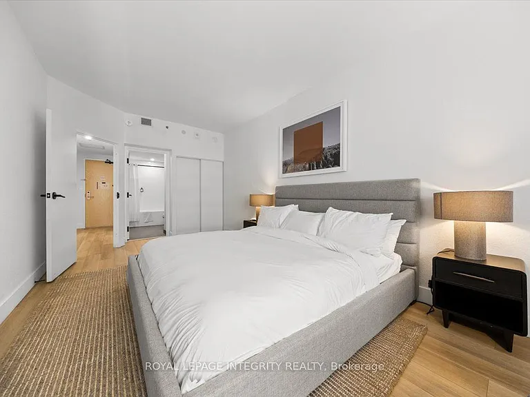 161 Laurier Ave W #909 — Photo 10