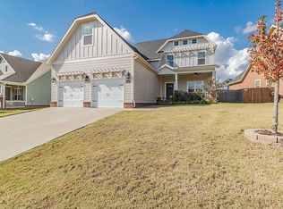 1114 Chancery Ln, Cave Springs, AR 72718