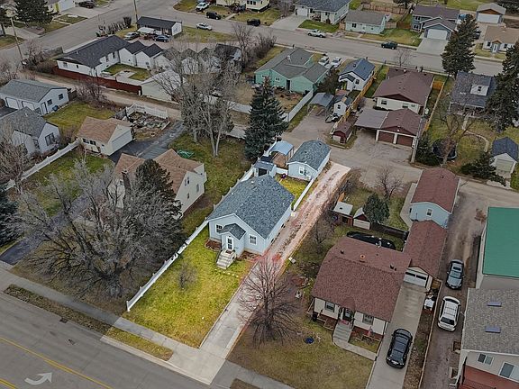 5th image of 1927 Junction Ave